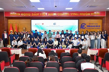 Bán kết cuộc thi ESG Debate 2025: Bứt phá giới hạn, chạm đến đỉnh cao