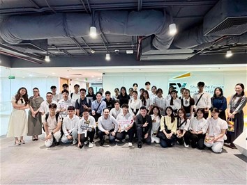 OFFICE TOUR TẠI EY VIỆT NAM – HÀNH TRÌNH KHÁM PHÁ MÔI TRƯỜNG BIG4 DÀNH CHO SINH VIÊN KHOA KẾ TOÁN – TÀI CHÍNH